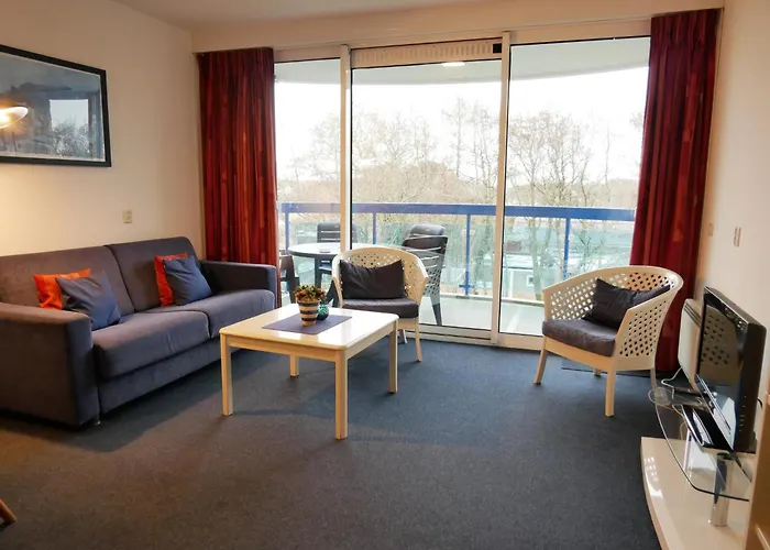 Badhotel 아파트 칼란트소그